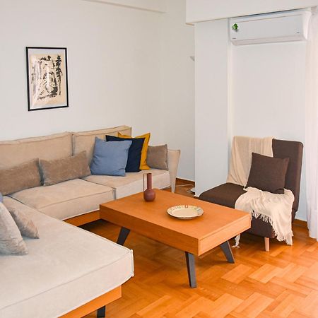 Spacious Modern Apartment In Pagkrati Atenas Exterior foto